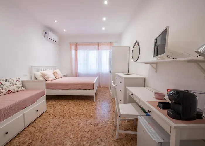 Casa Rosa Beige E Blu Apartment *