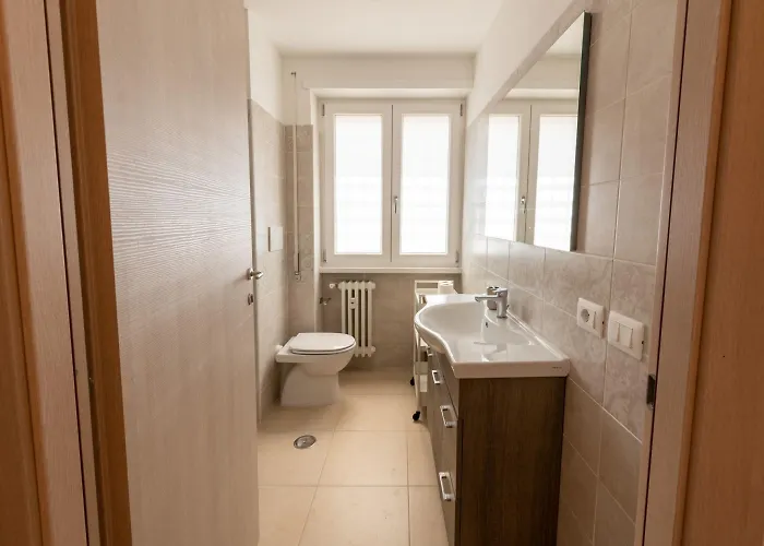 Casa Rosa Beige E Blu Roma